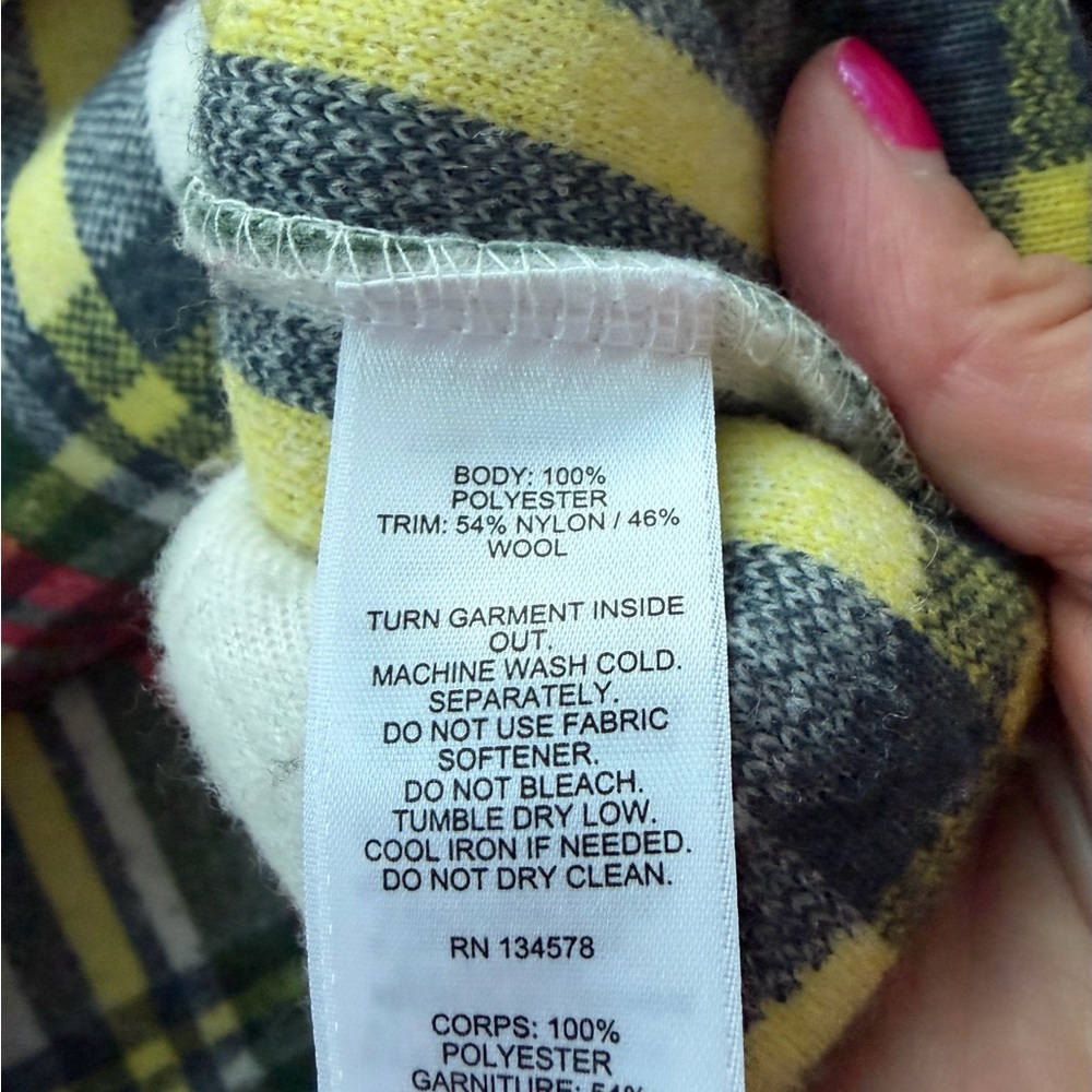 Vineyard Vines Red and Green Plaid Fleece Sweater - Picture 6 of 6